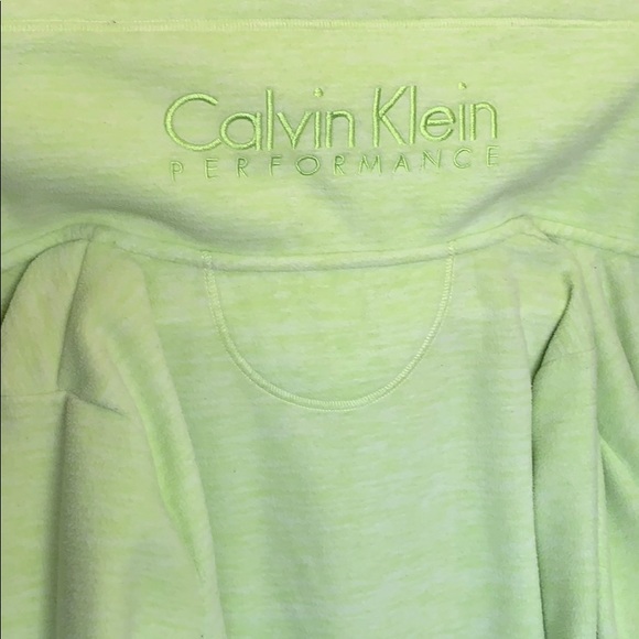 Green sweatshirt - Picture 3 of 3